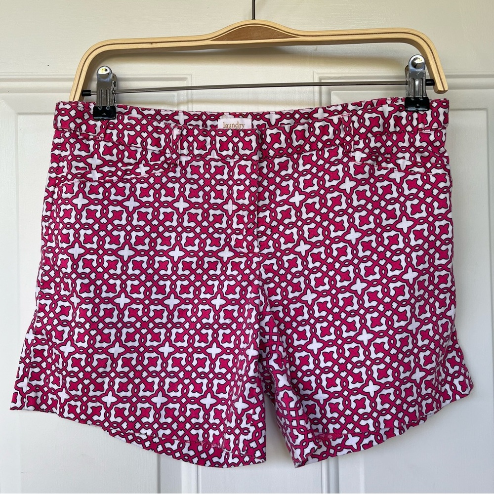 •Laundry by Shelli Segal• Pink/Navy Patterned Shorts - Size 6
